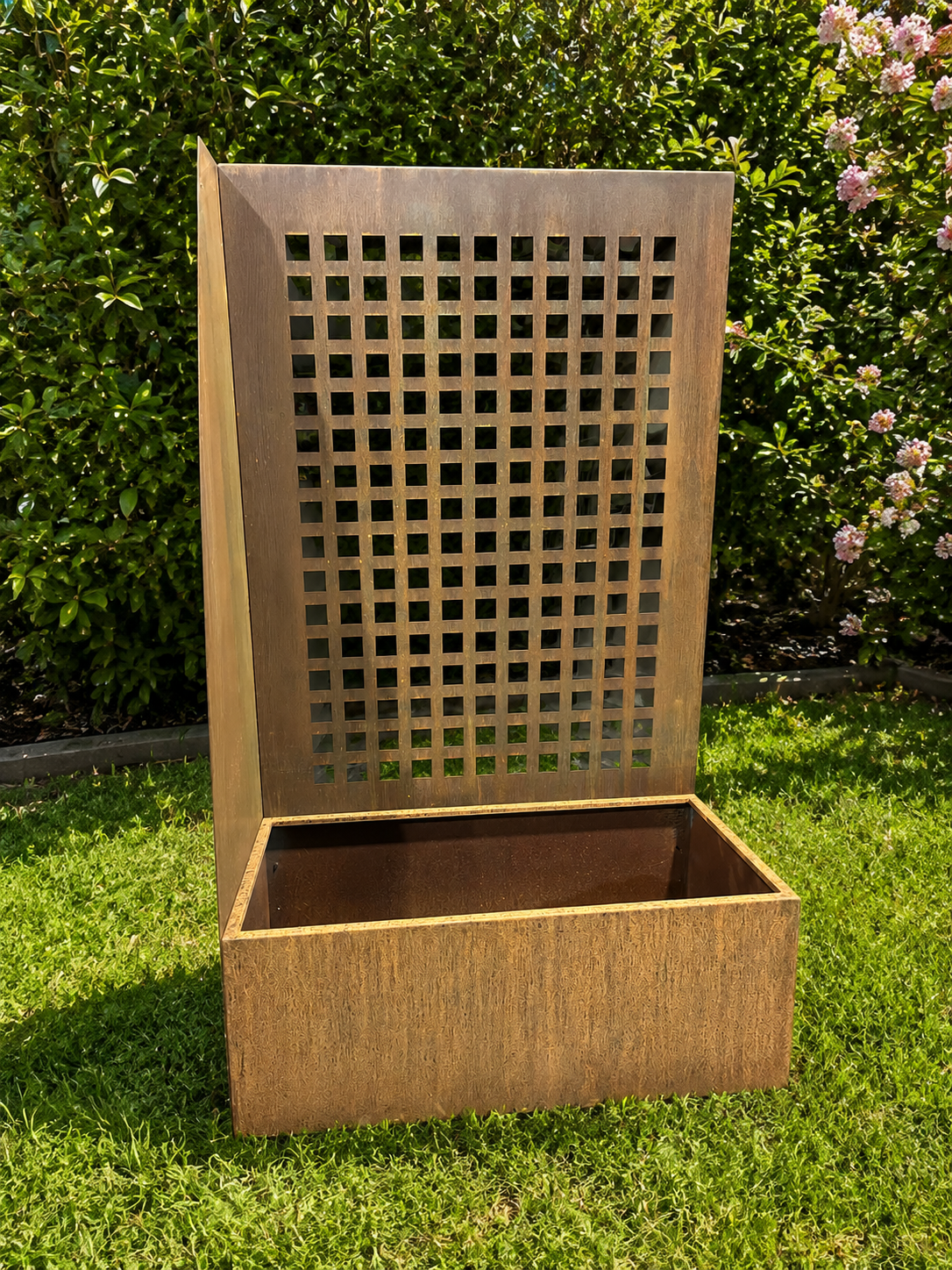 Fioriere - Vasi in corten con spalliera