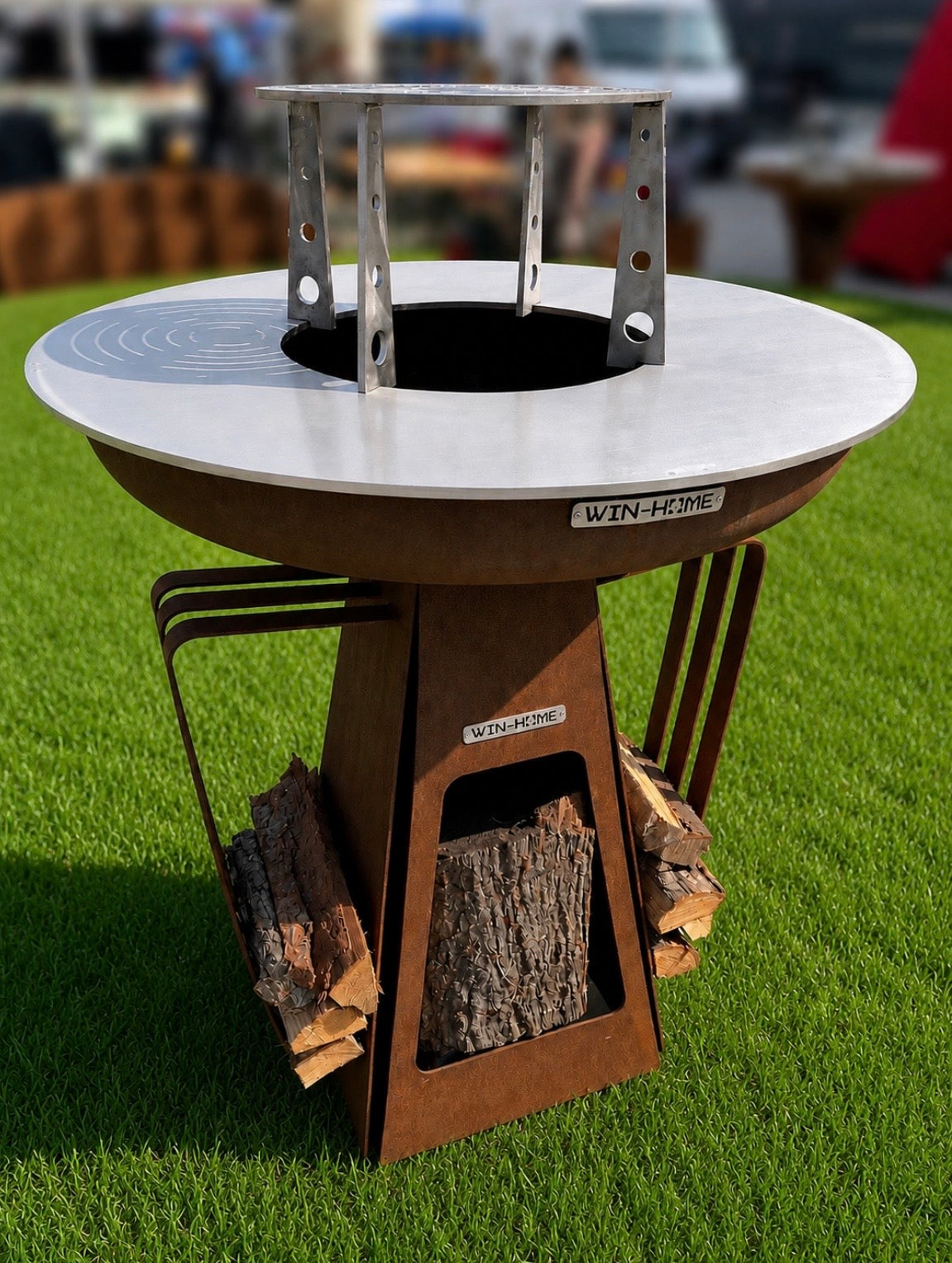 Barbecue Mantide in Corten - con piano cottura INOX