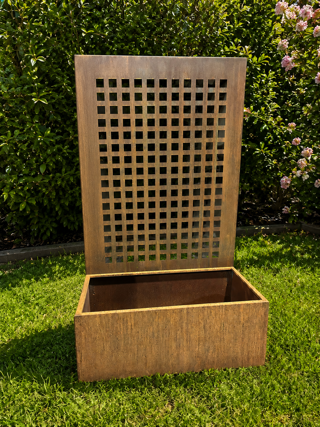 Fioriere - Vasi in corten con spalliera