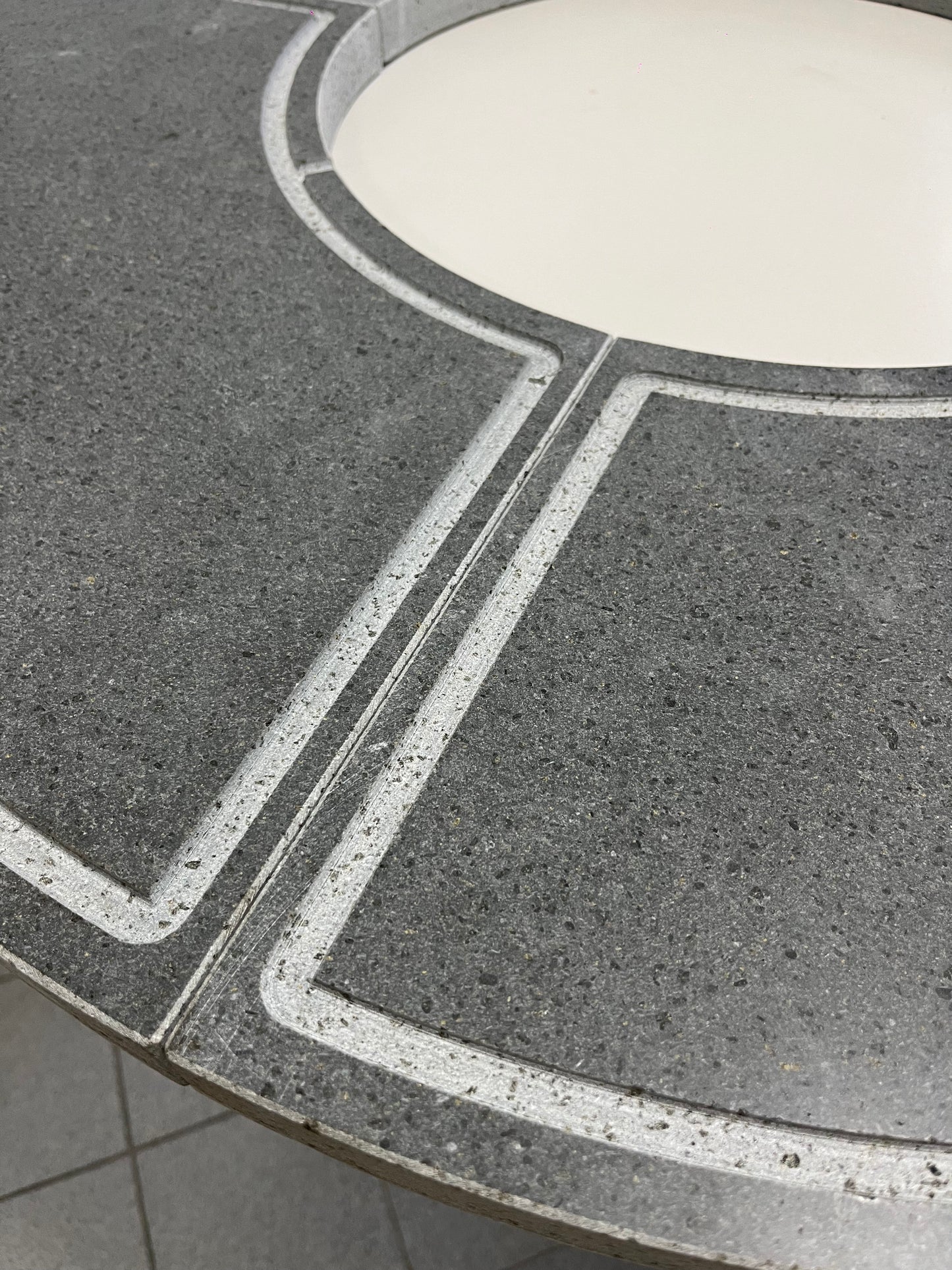 Barbecue Tower in corten con piano cottura in pietra lavica